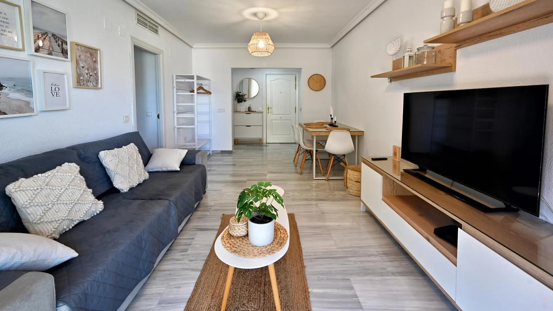 kontakty Love Rent4 Malaga Alamar